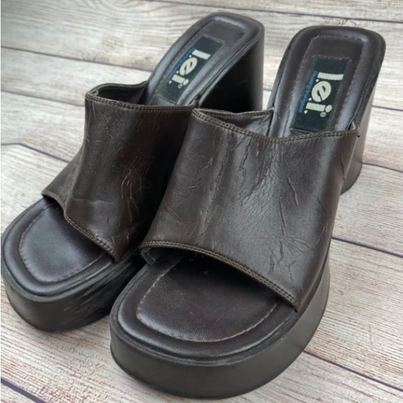 Vintage 90’s Lei platform chunky wedge sandals - Picture 2 of 4